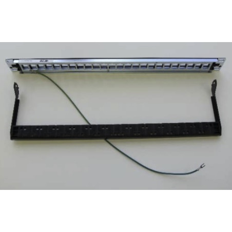 PANEL VACIO DE 19´´ PARA 24 PUERTOS 1U AMP
